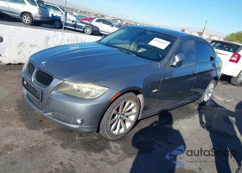 2011 BMW 328I z USA, uszkodzony, nr VIN WBAPH5C5XBA443102